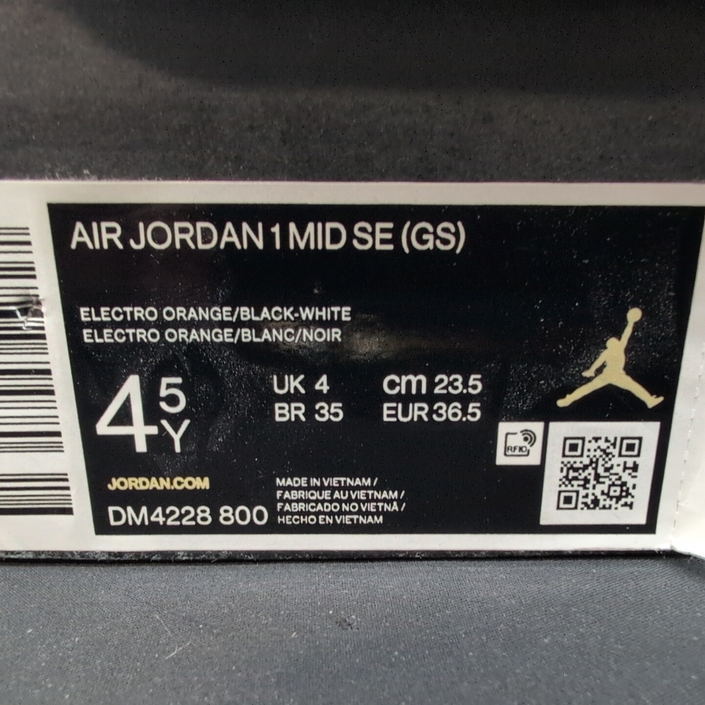 Nike Air Jordan 1 Mid SE Boys Sneaker Shoes Size 4.5Y Metallic Orange DM4228 800 - Picture 12 of 13